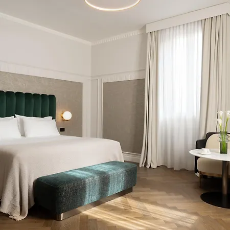 Отель Patria Palace - The Leading Of The World